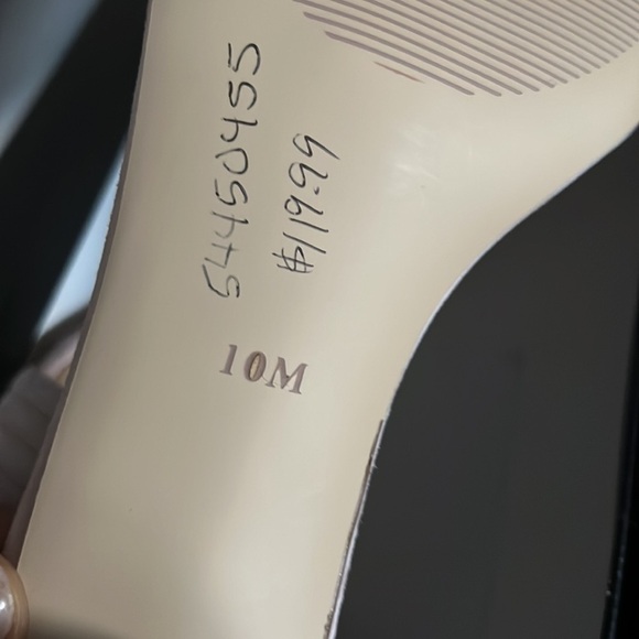 Talbots beige sandals shoes size 10M - Picture 8 of 8